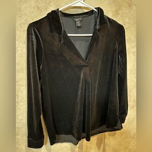 Intro. Women's Black Velvet Blouse petite small chic cozy